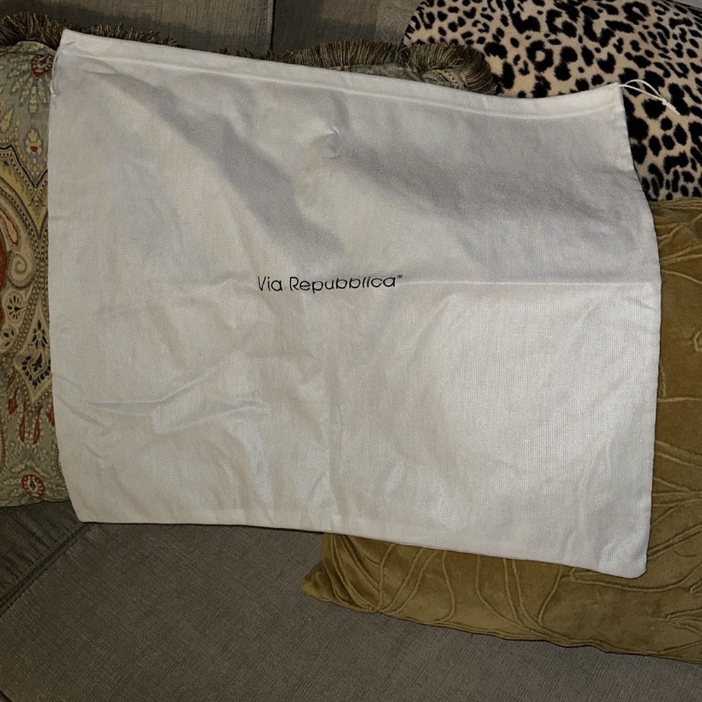 Large via Repubblica  dust bag boots bag